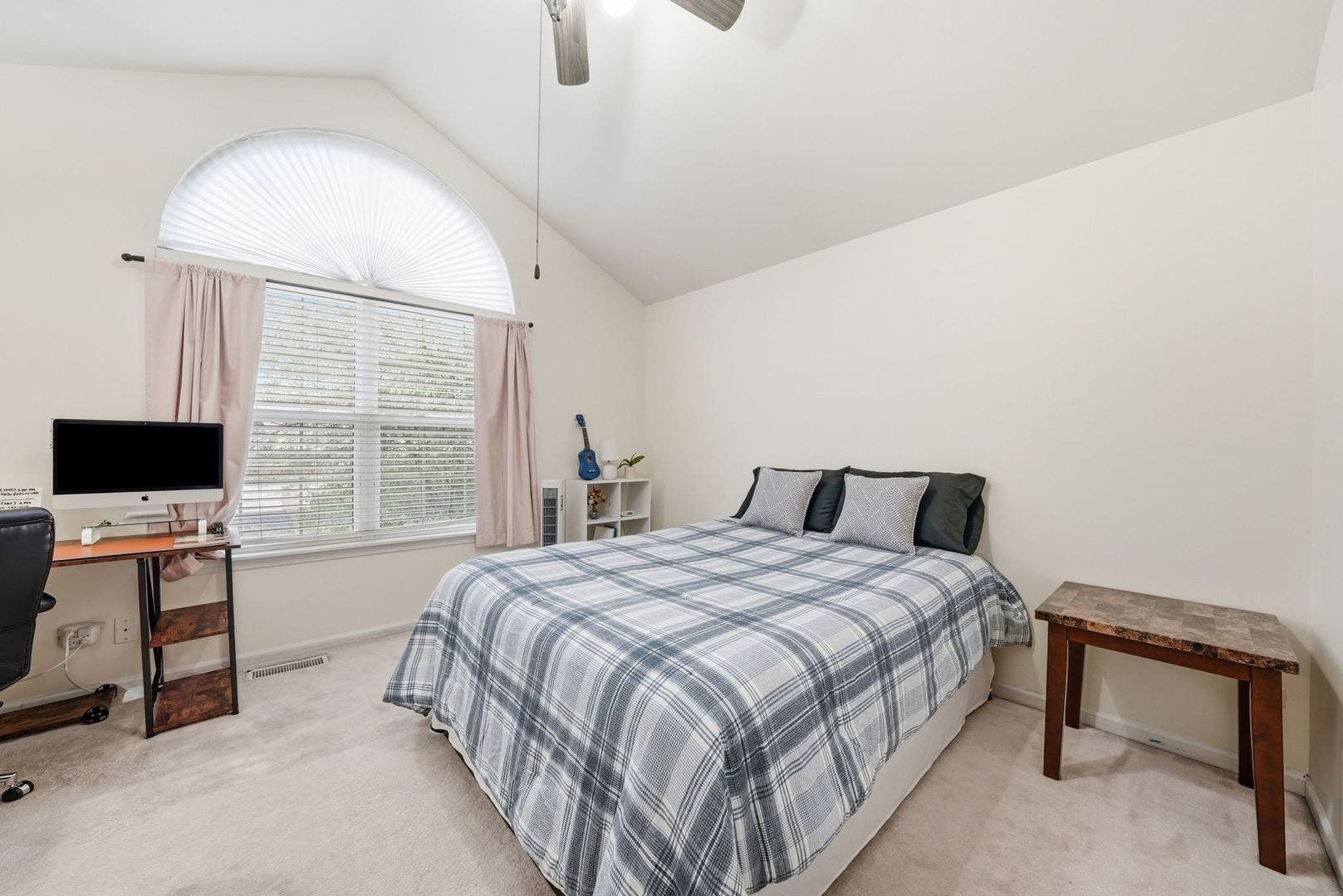 1114 Coventry Lane, Bolingbrook, IL 60440 1114 Coventry Lane, Bolingbrook, IL 60440
