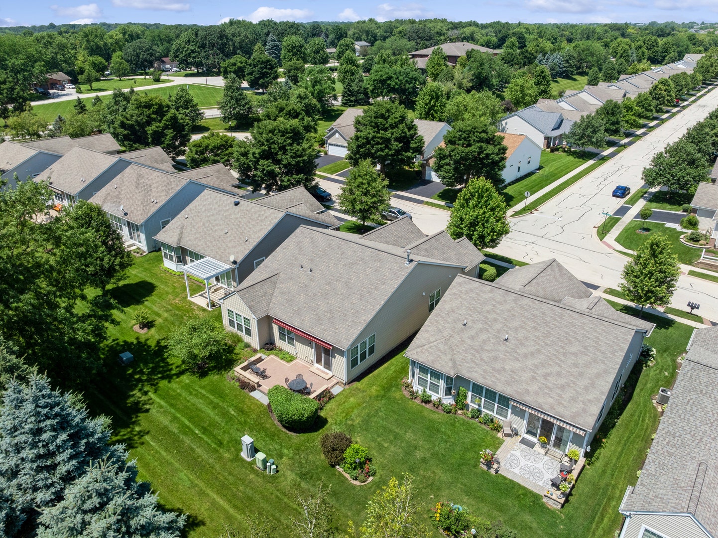 2873 Cascade Falls Circle, Elgin, IL 60124 2873 Cascade Falls Circle, Elgin, IL 60124