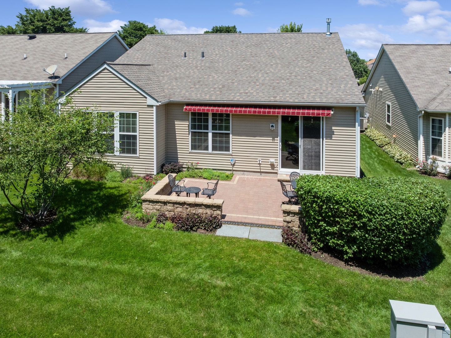 2873 Cascade Falls Circle, Elgin, IL 60124 2873 Cascade Falls Circle, Elgin, IL 60124