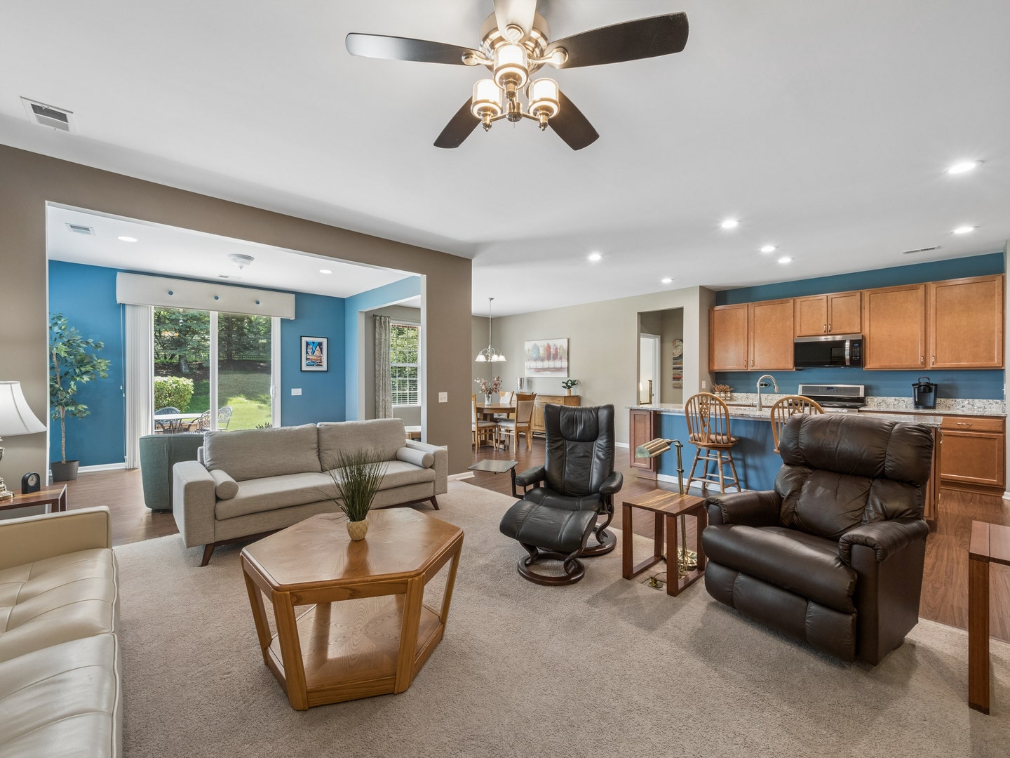 2873 Cascade Falls Circle, Elgin, IL 60124 2873 Cascade Falls Circle, Elgin, IL 60124