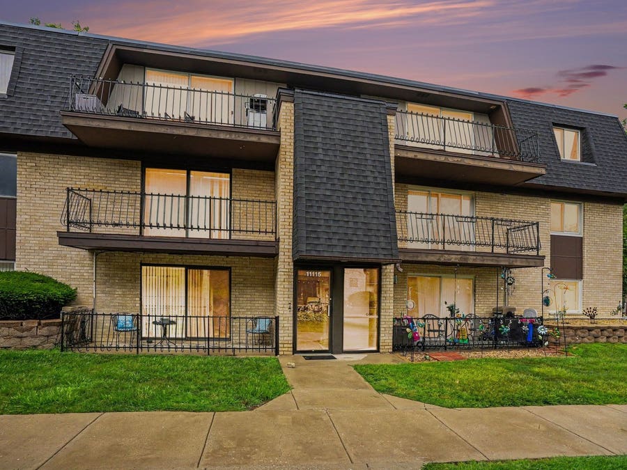 Property photo for 11115 S 84th Ave, #2B, Palos Hills, IL