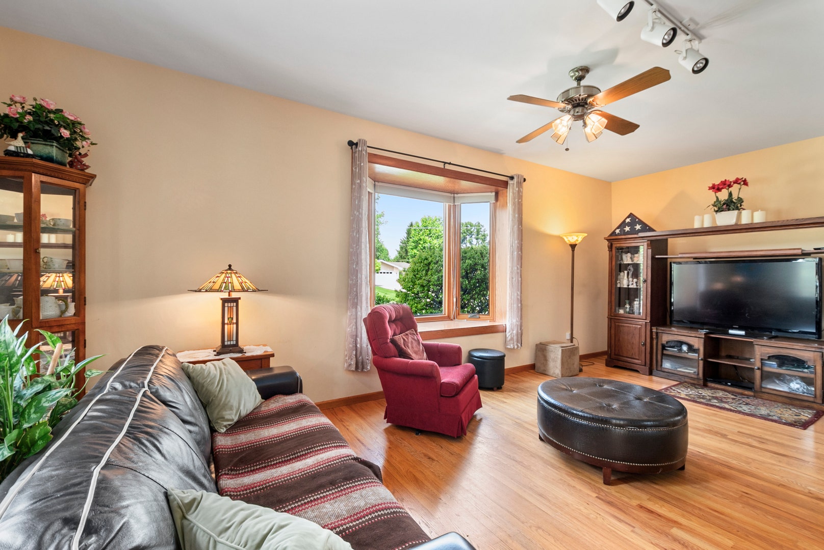 13657 S Parker Road, Homer Glen, IL 60491 13657 S Parker Road, Homer Glen, IL 60491