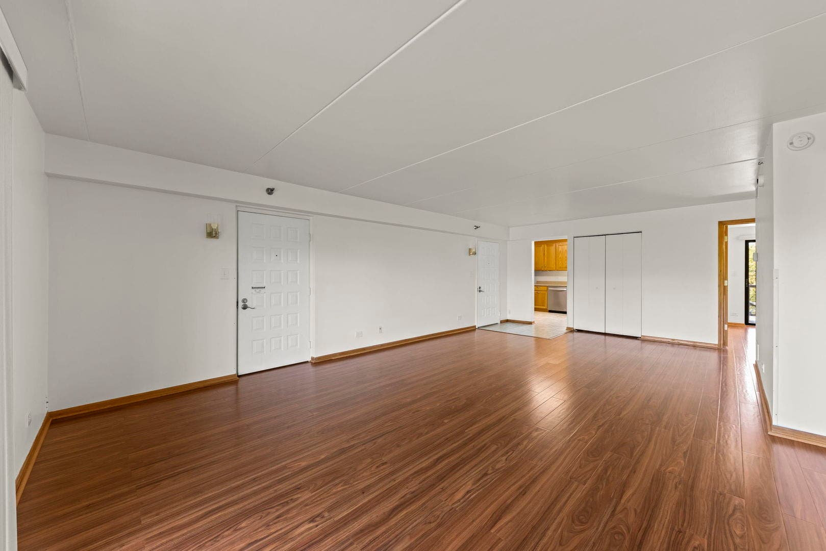 6010 Lake Bluff Drive, #301, Tinley Park, IL 60477
