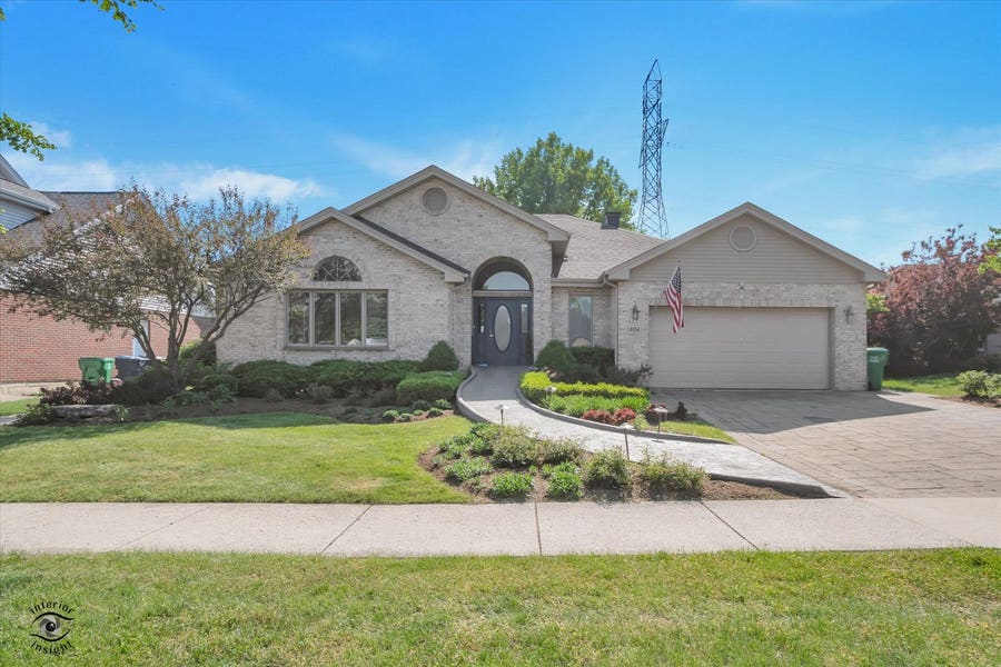 Property photo for 14954 S Carlton Lane, Homer Glen, IL