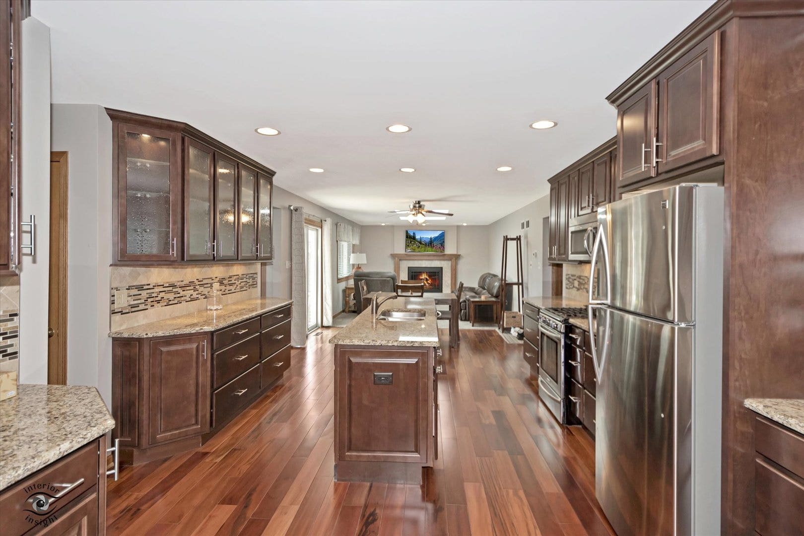 7708 Palm Drive, Orland Park, IL 60462 7708 Palm Drive, Orland Park, IL 60462