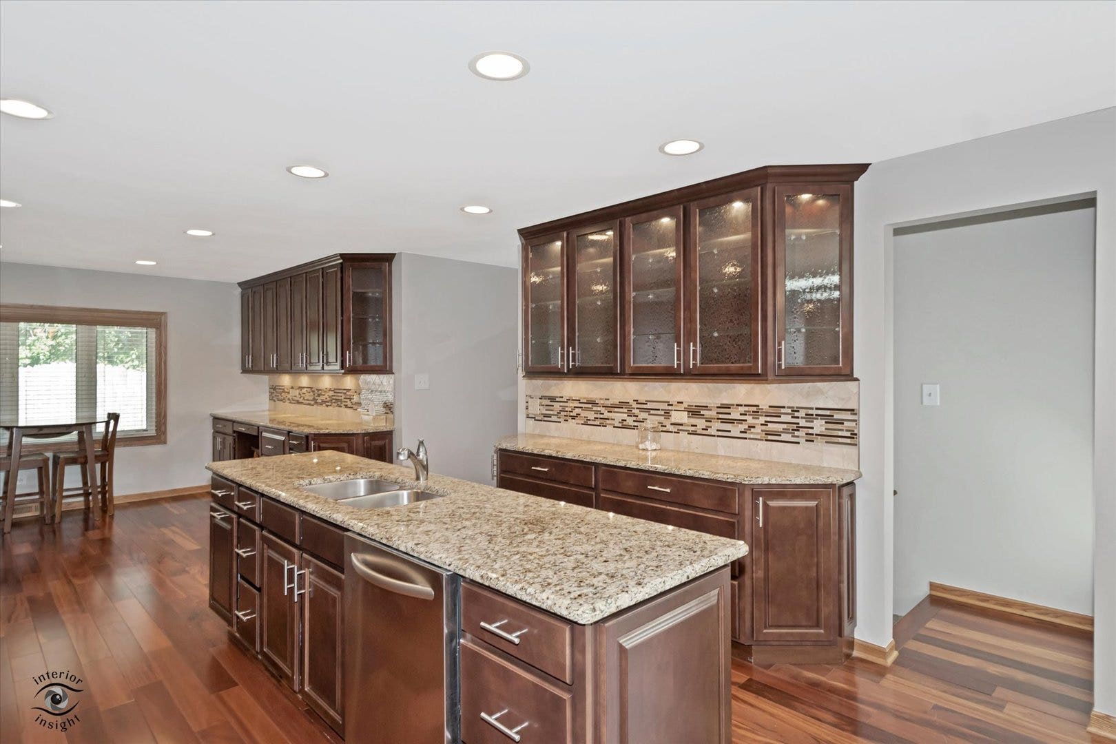 7708 Palm Drive, Orland Park, IL 60462 7708 Palm Drive, Orland Park, IL 60462