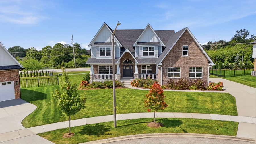 Property photo for 12744 Caruso Court, Lemont, IL