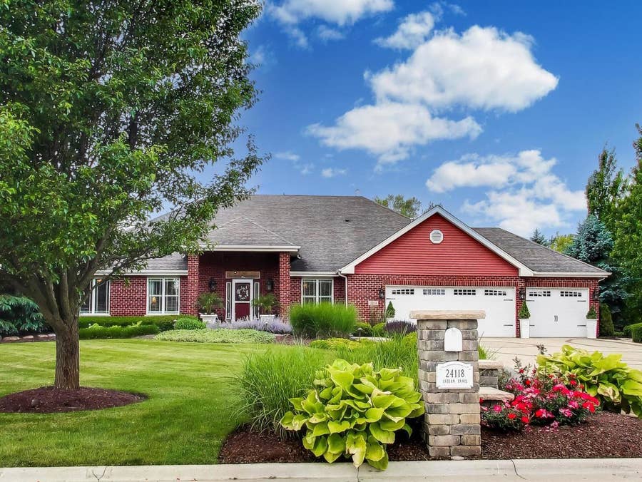 Property photo for 24118 S Indian Trail, Manhattan, IL