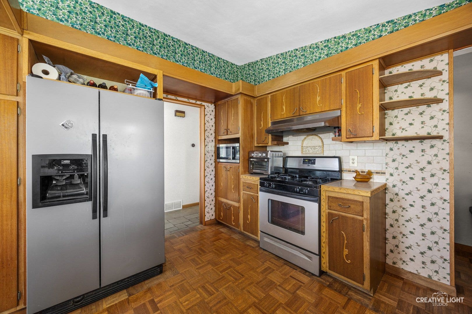 8048 Highland Avenue, Downers Grove, IL 60516 8048 Highland Avenue, Downers Grove, IL 60516