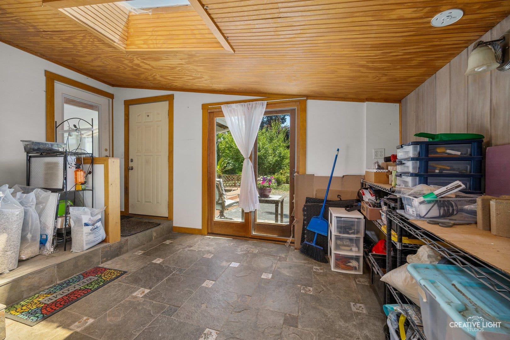 8048 Highland Avenue, Downers Grove, IL 60516 8048 Highland Avenue, Downers Grove, IL 60516