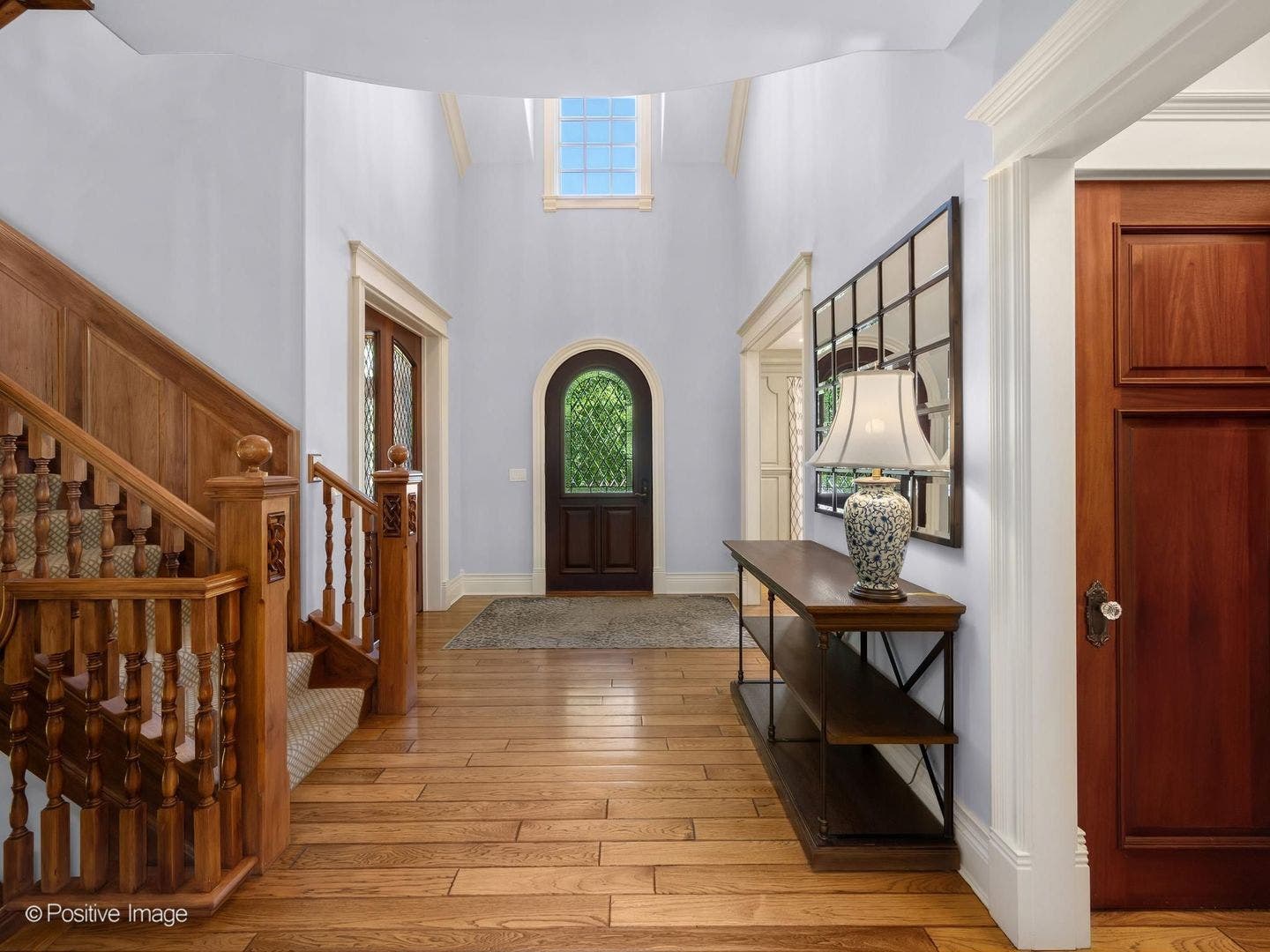 1757 Banchory Court, Downers Grove, IL 60515 Stunning two story entryway with custom millwork