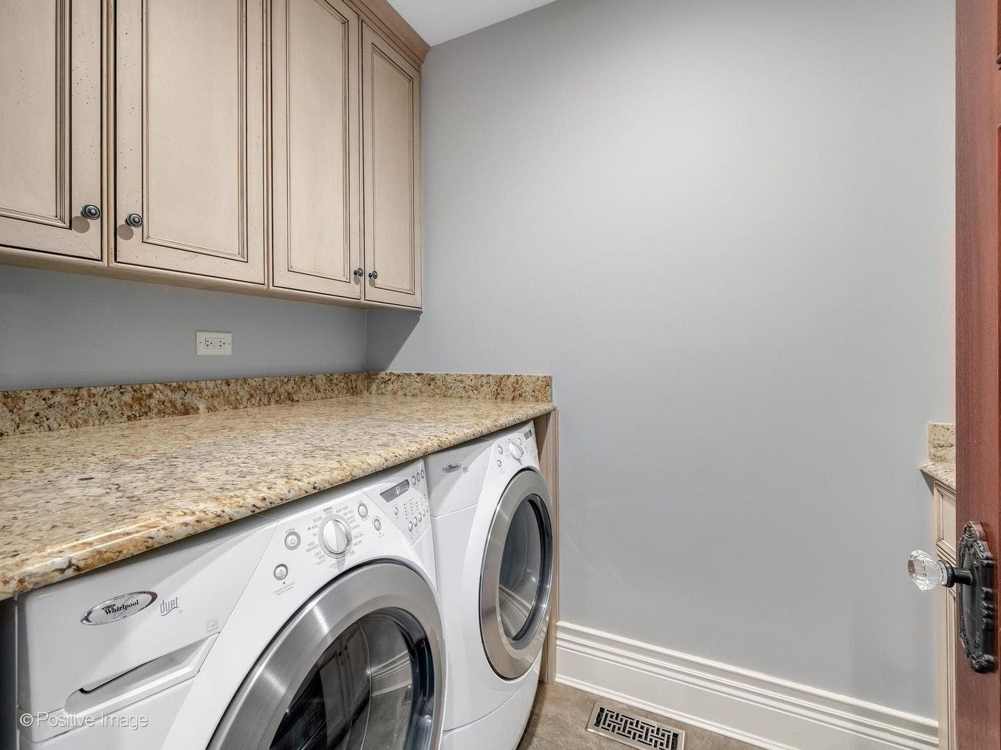 1757 Banchory Court, Downers Grove, IL 60515 First floor laundry room (second floor laundry roo