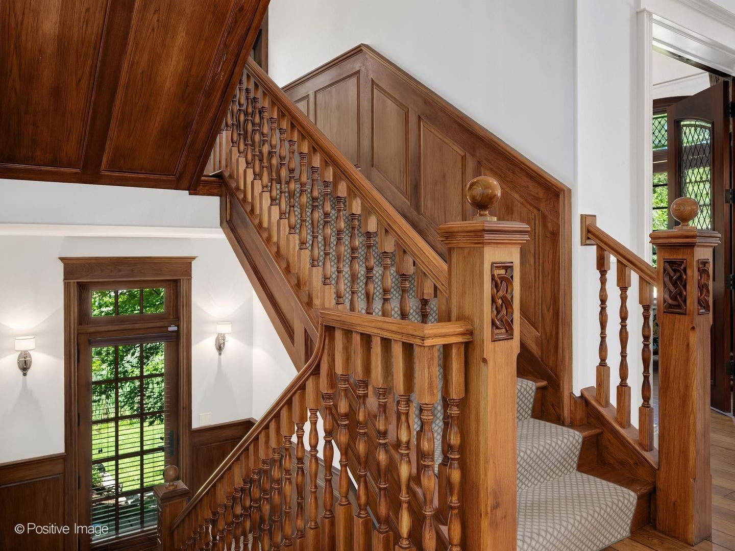 1757 Banchory Court, Downers Grove, IL 60515 Home features two custom staircases- with walkout