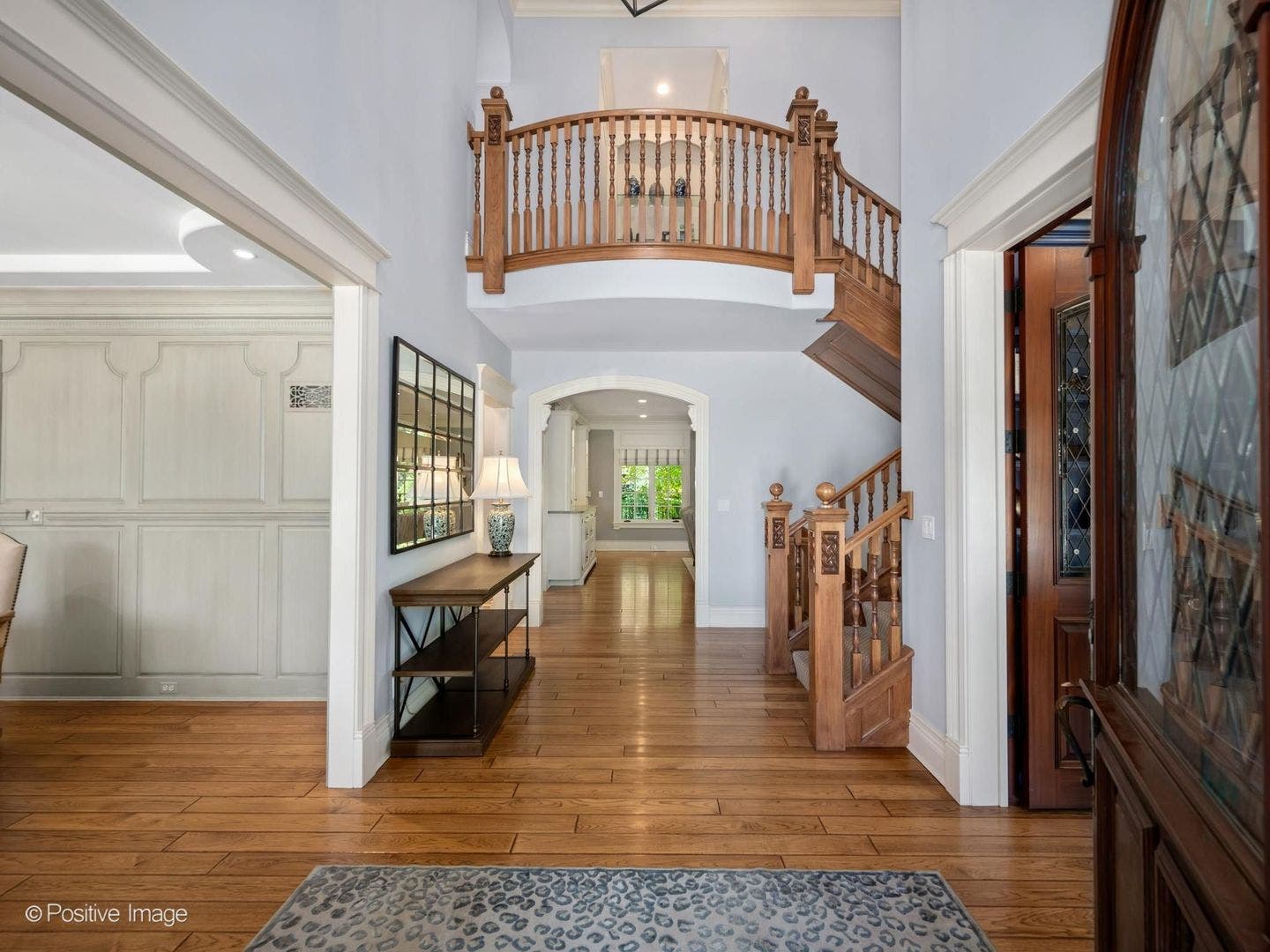 1757 Banchory Court, Downers Grove, IL 60515 Hickory hardwood floors throughout first floor and