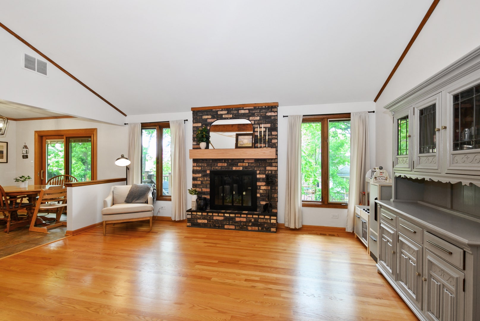 10050 W 145th Street, Orland Park, IL 60462 10050 W 145th Street, Orland Park, IL 60462