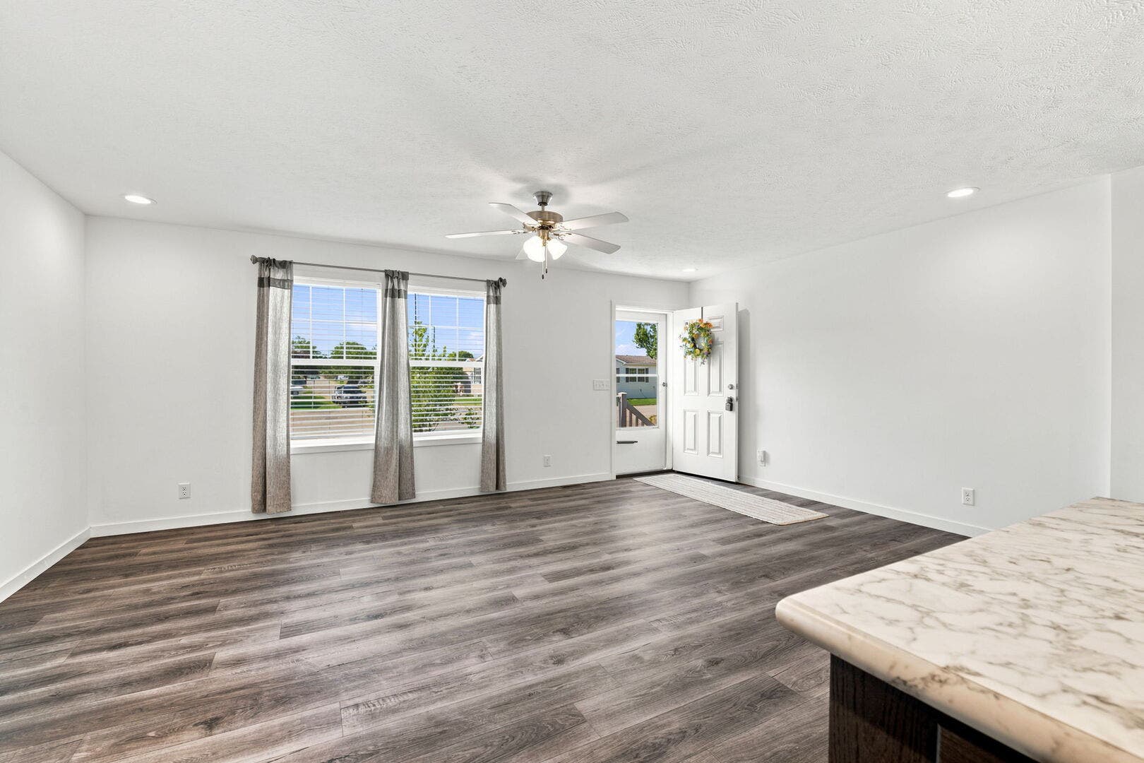 4818 W Pasatiempo Drive, Monee, IL 60449 4818 W Pasatiempo Drive, Monee, IL 60449