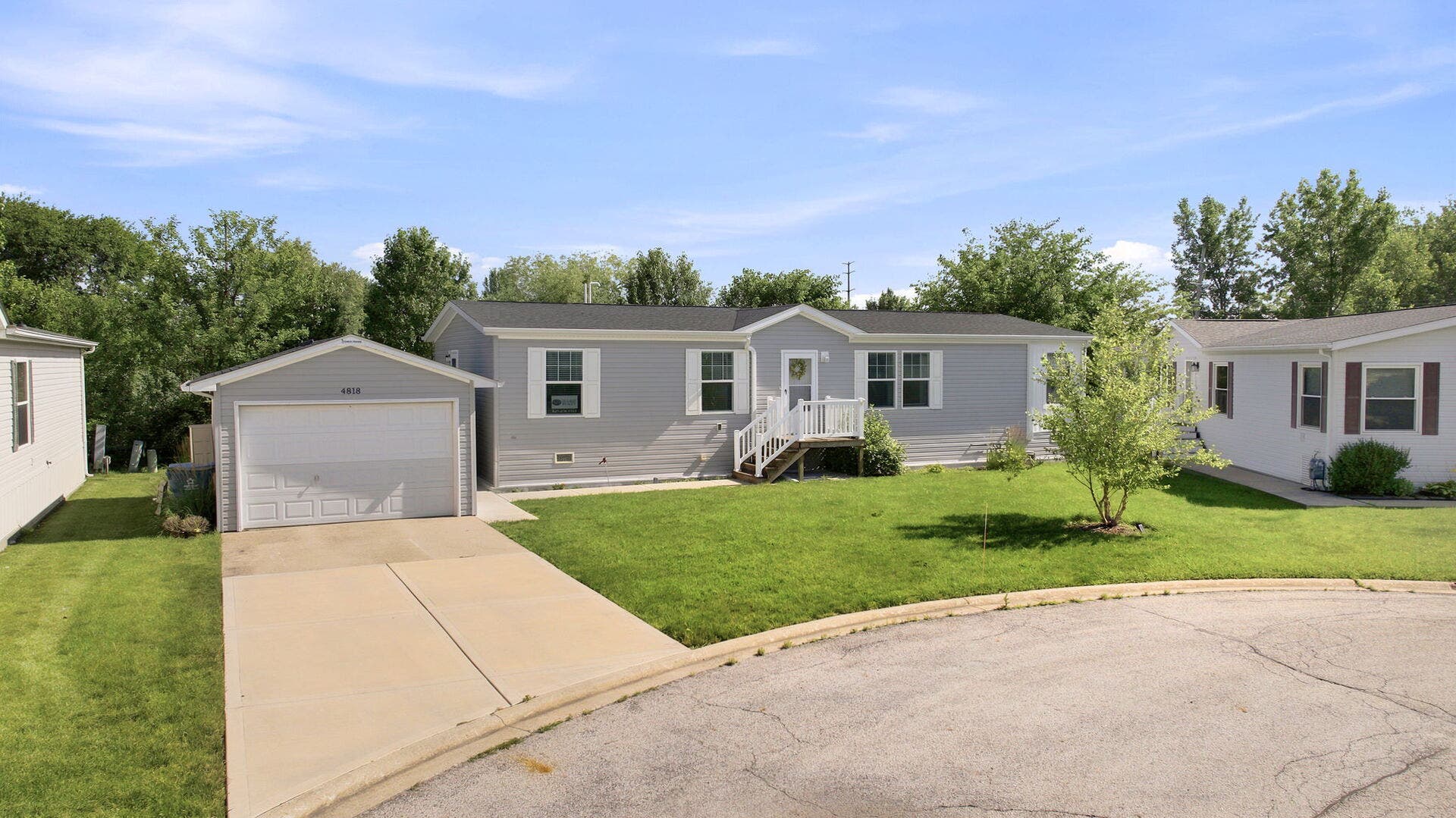 4818 W Pasatiempo Drive, Monee, IL 60449 4818 W Pasatiempo Drive, Monee, IL 60449