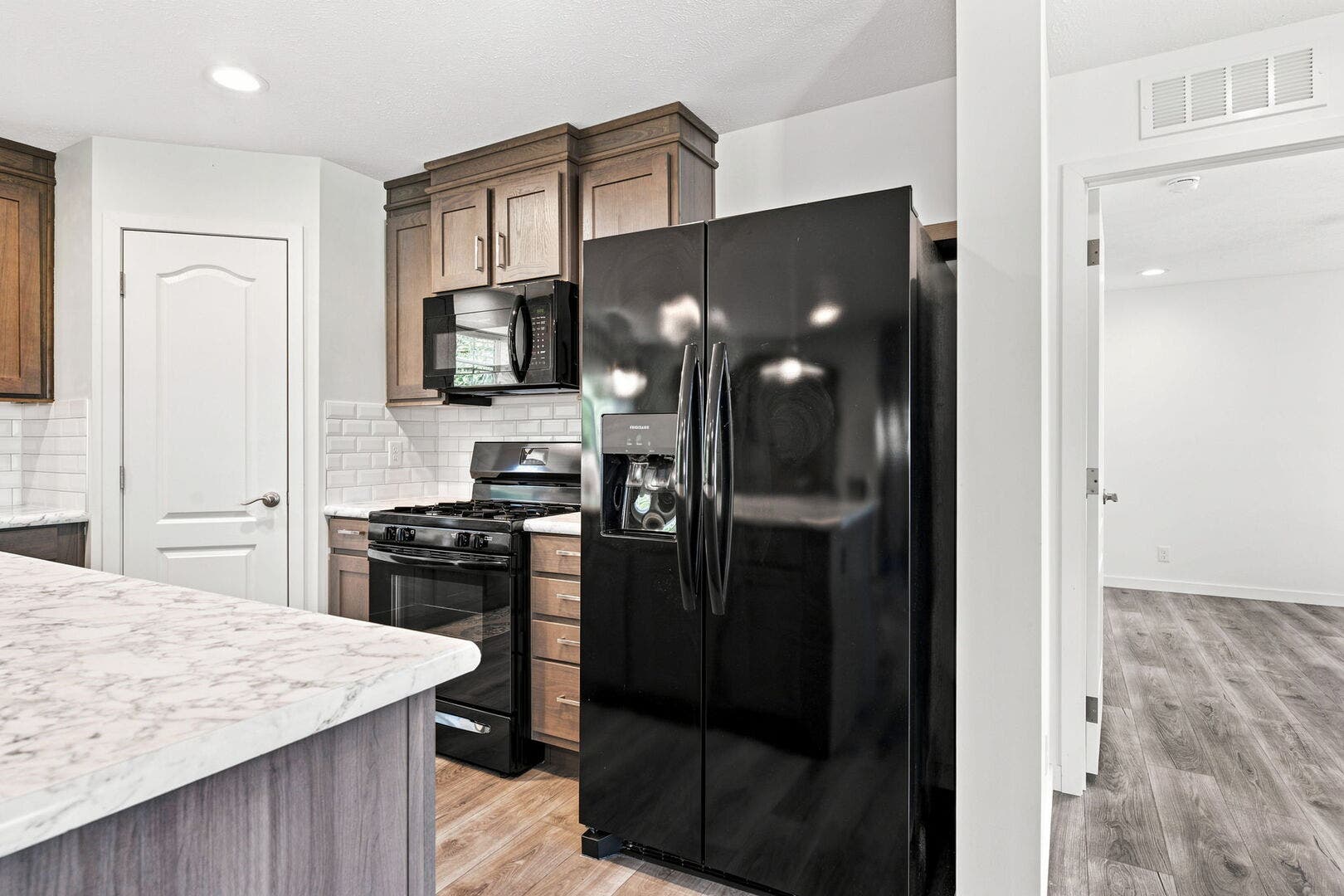4818 W Pasatiempo Drive, Monee, IL 60449 4818 W Pasatiempo Drive, Monee, IL 60449