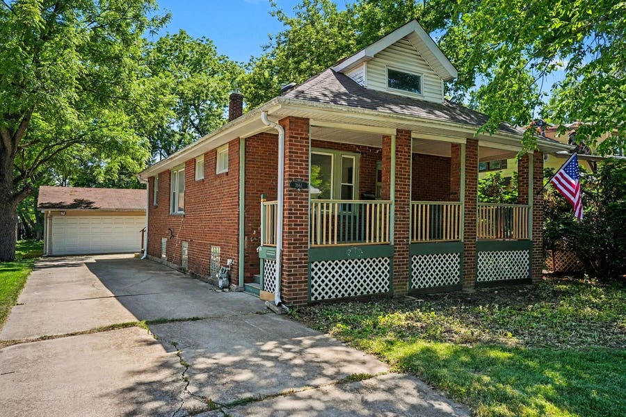 Property photo for 1661 Burr Oak Road, Homewood, IL