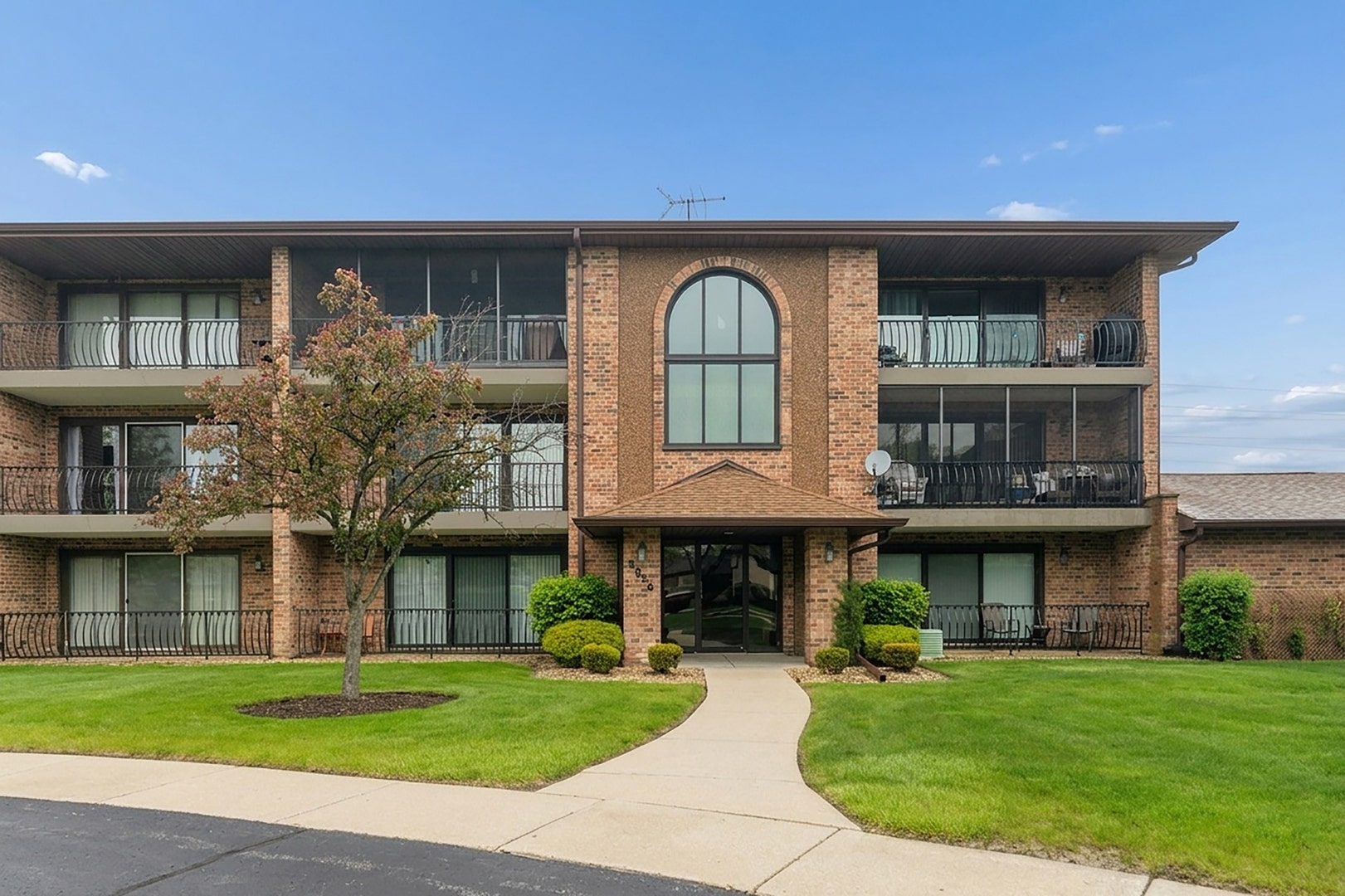 8826 W 140th Street, #206, Orland Park, IL 60462 8826 W 140th Street, #206, Orland Park, IL 60462