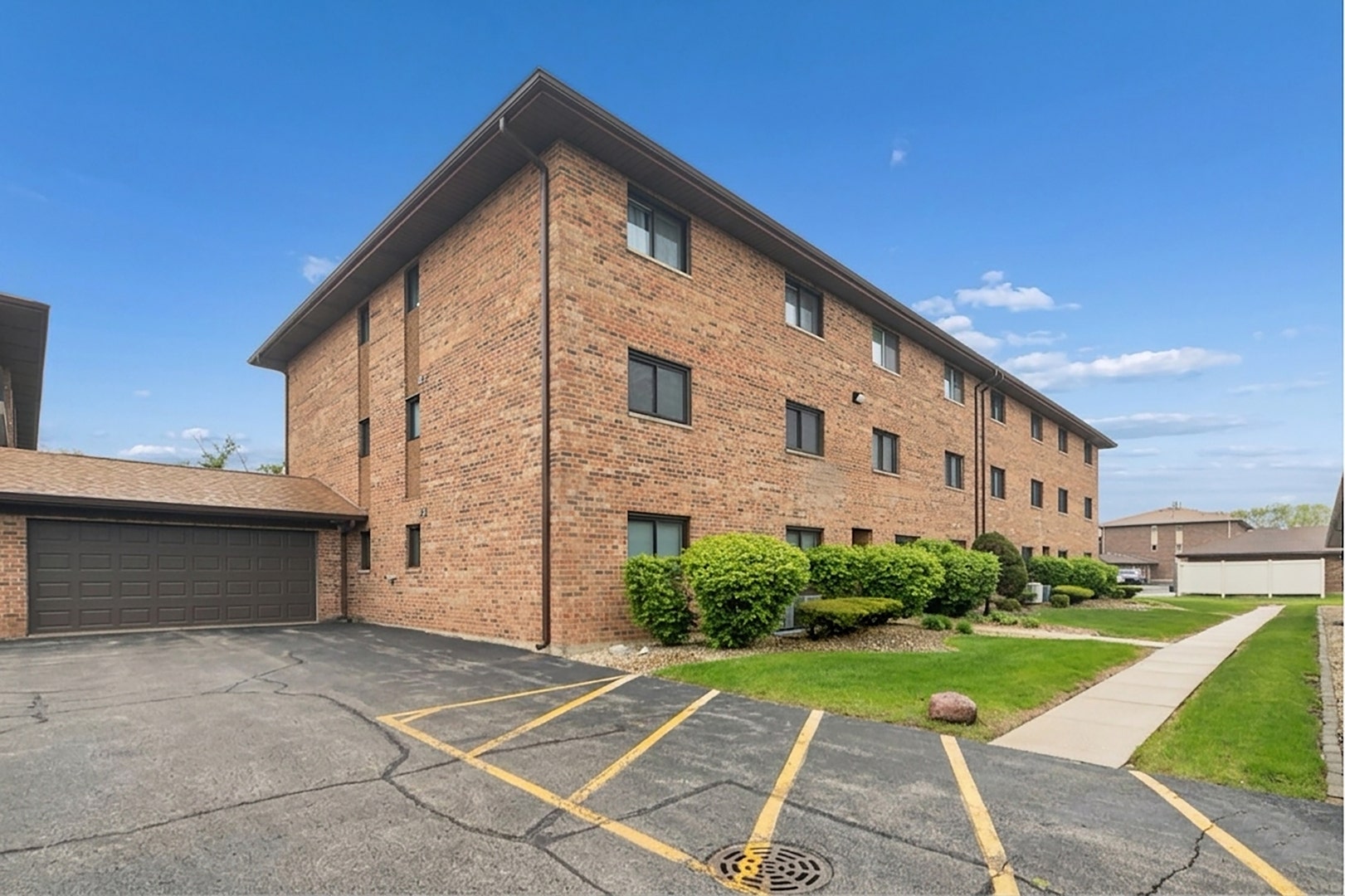 8826 W 140th Street, #206, Orland Park, IL 60462 8826 W 140th Street, #206, Orland Park, IL 60462