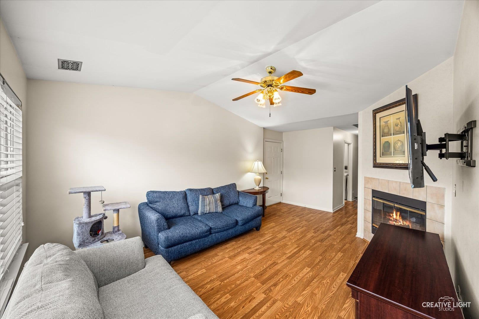 1103 Stratford Court, #C, Elgin, IL 60120