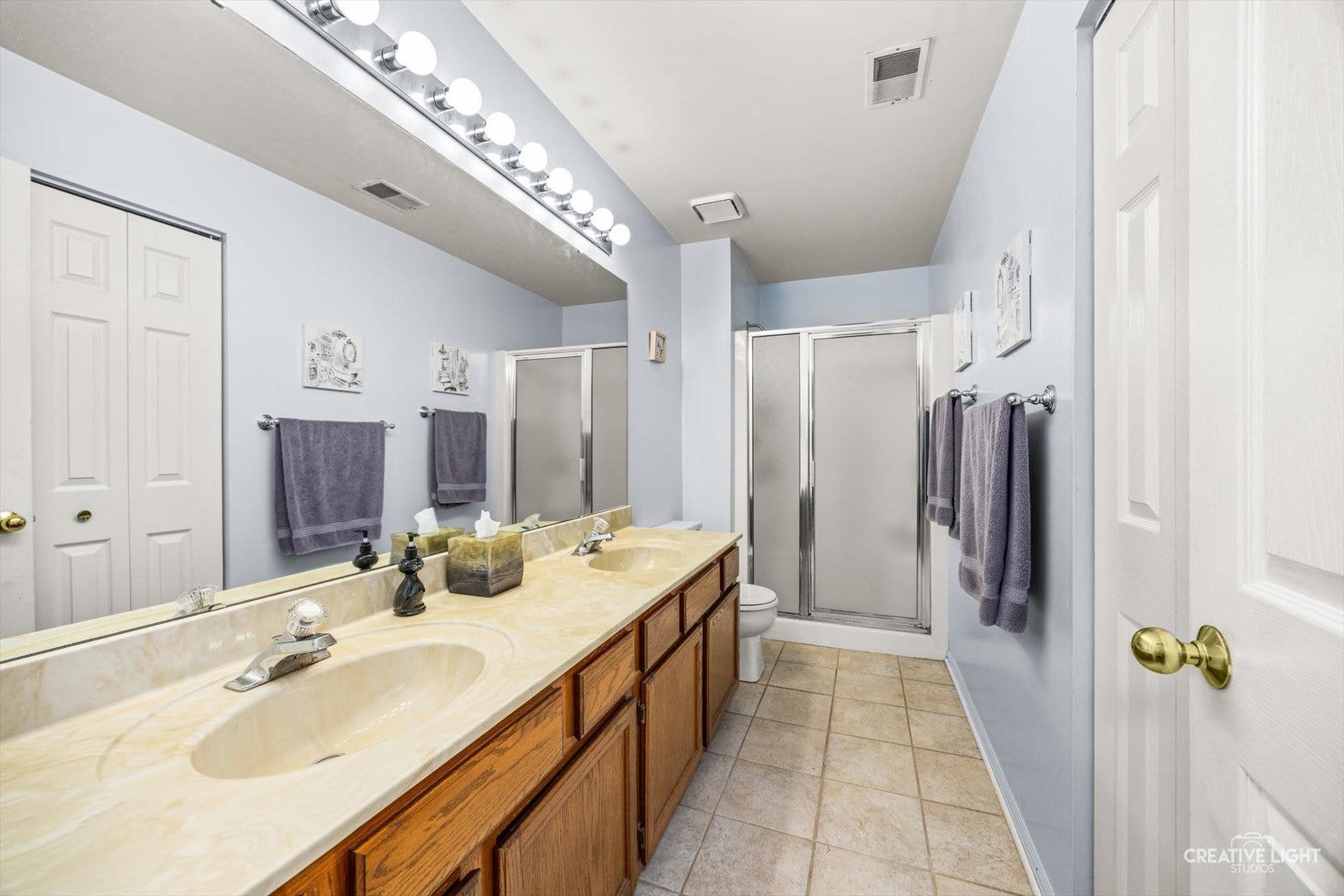 1103 Stratford Court, #C, Elgin, IL 60120