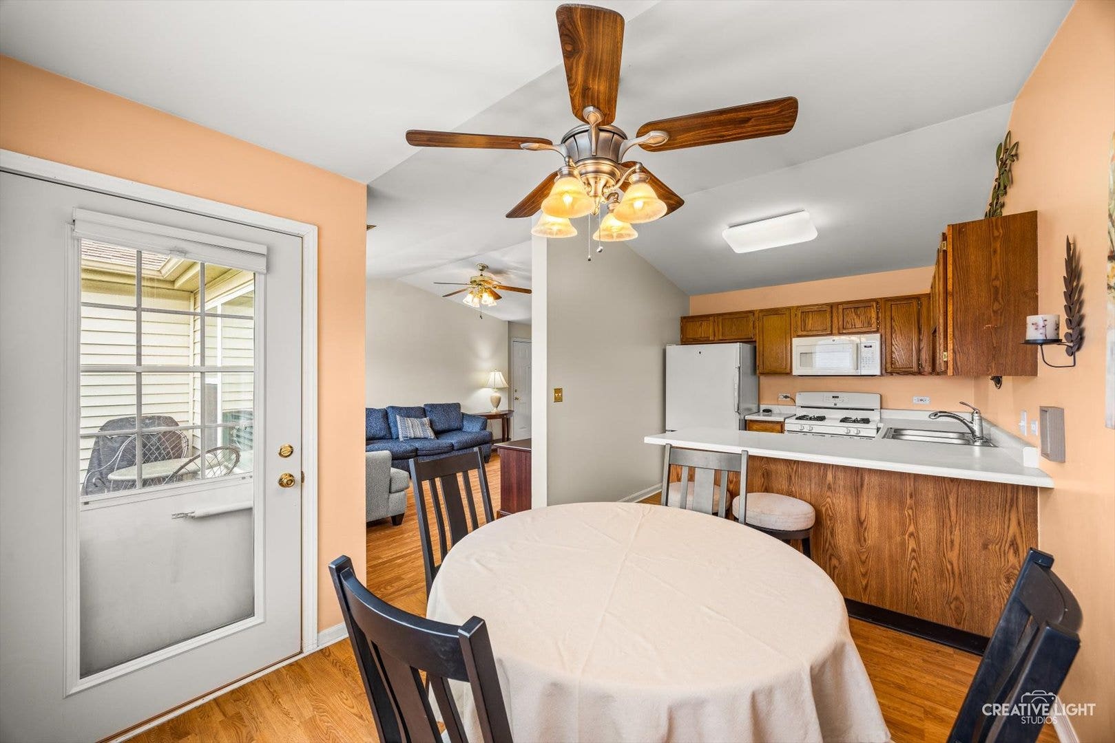 1103 Stratford Court, #C, Elgin, IL 60120