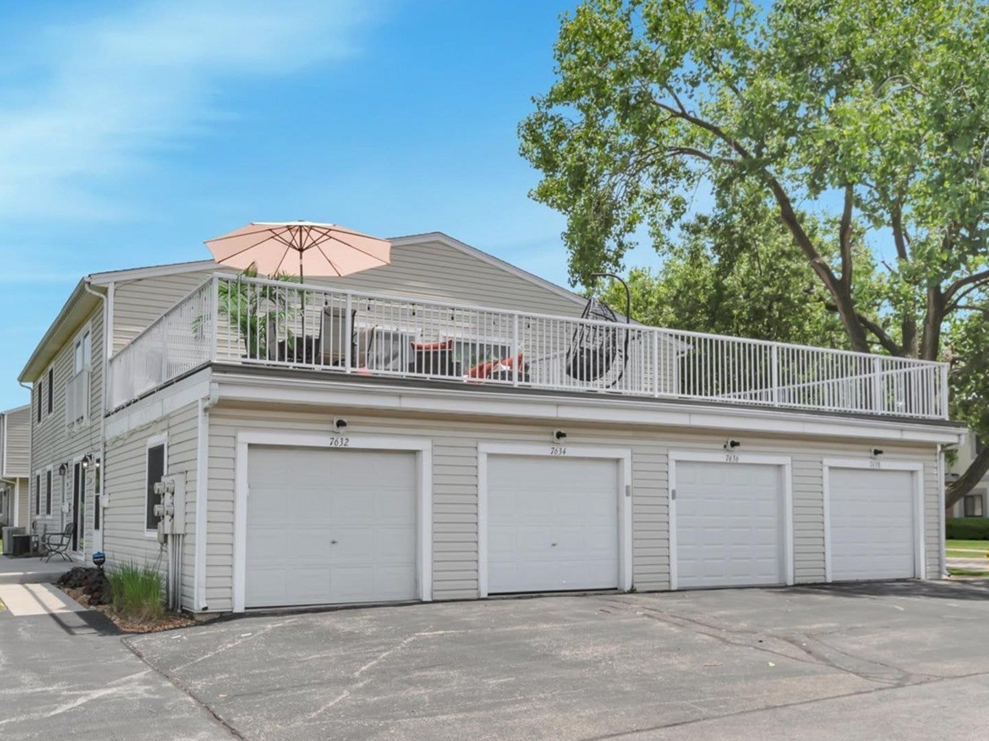 7632 159th Place, #22, Tinley Park, IL 60477 7632 159th Place, #22, Tinley Park, IL 60477