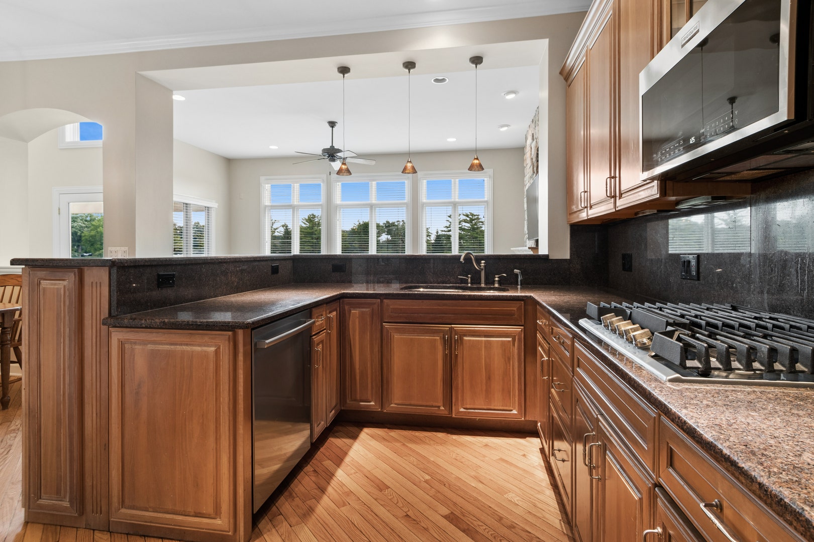 2419 Woodglen Drive, Aurora, IL 60502 2419 Woodglen Drive, Aurora, IL 60502