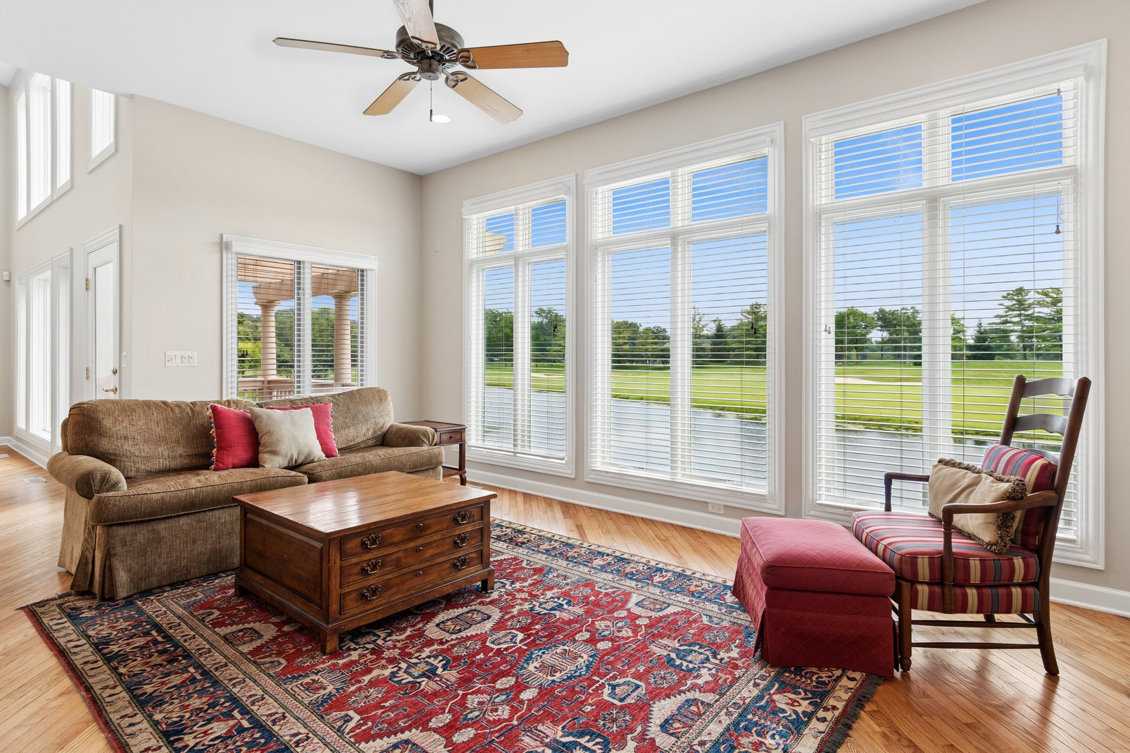 2419 Woodglen Drive, Aurora, IL 60502 2419 Woodglen Drive, Aurora, IL 60502