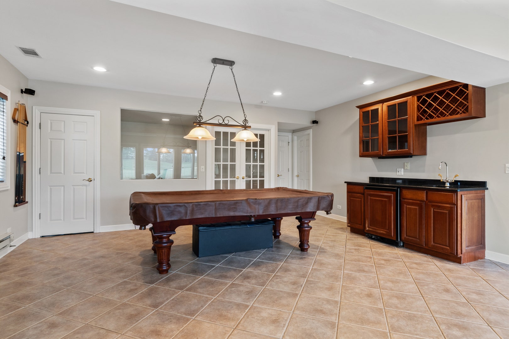 2419 Woodglen Drive, Aurora, IL 60502 2419 Woodglen Drive, Aurora, IL 60502