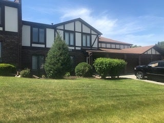 Property photo for 9815 W Creek Road, #B1, Palos Park, IL