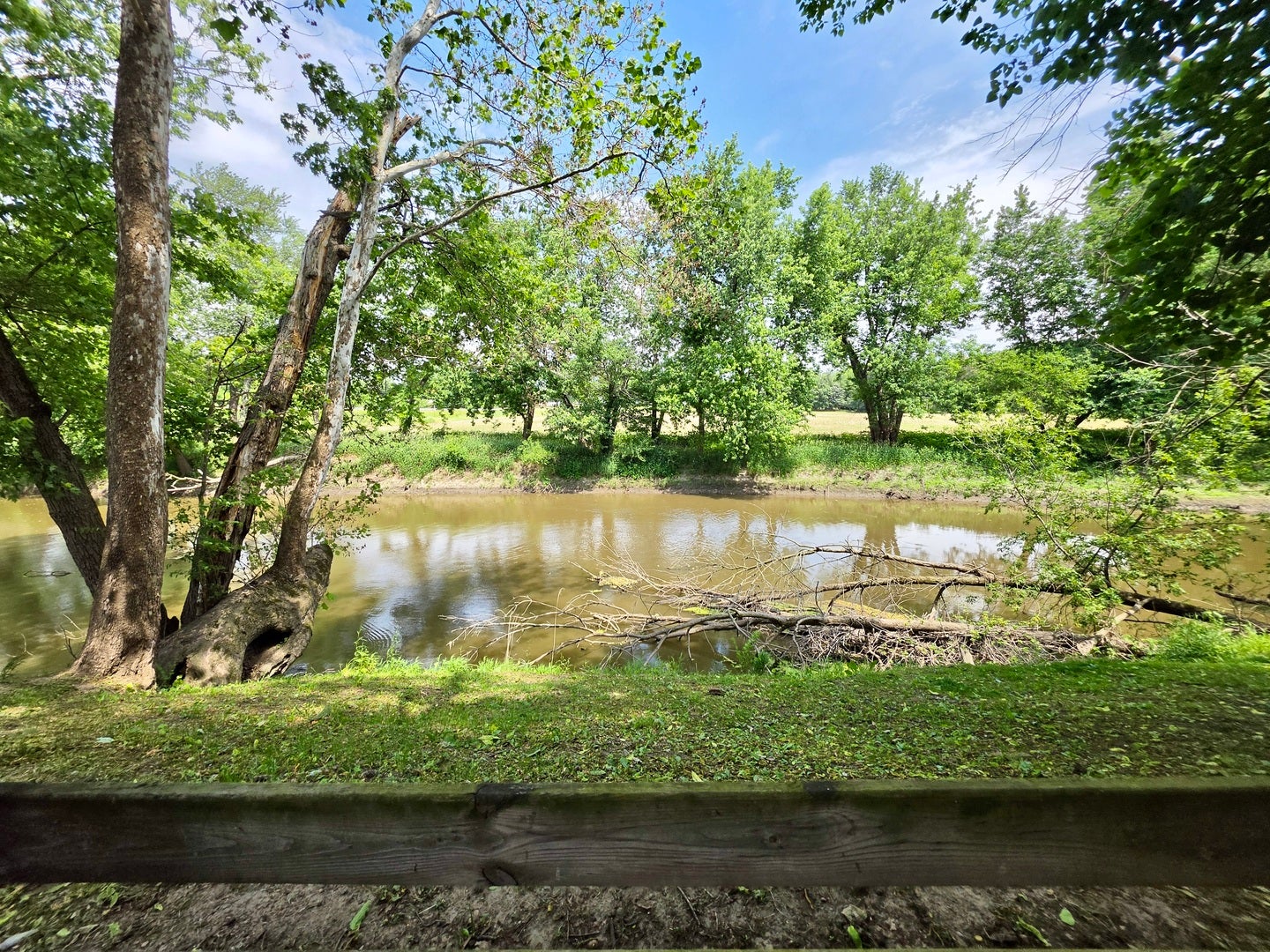 2883 E Twp Rd 407 Road, Iroquois, IL 60945 2883 E Twp Rd 407 Road, Iroquois, IL 60945