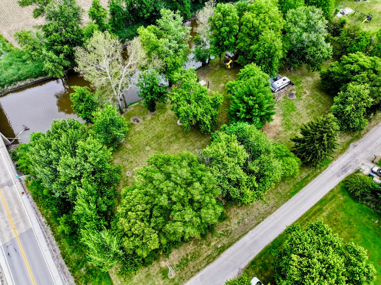 2883 E Twp Rd 407 Road, Iroquois, IL 60945 2883 E Twp Rd 407 Road, Iroquois, IL 60945