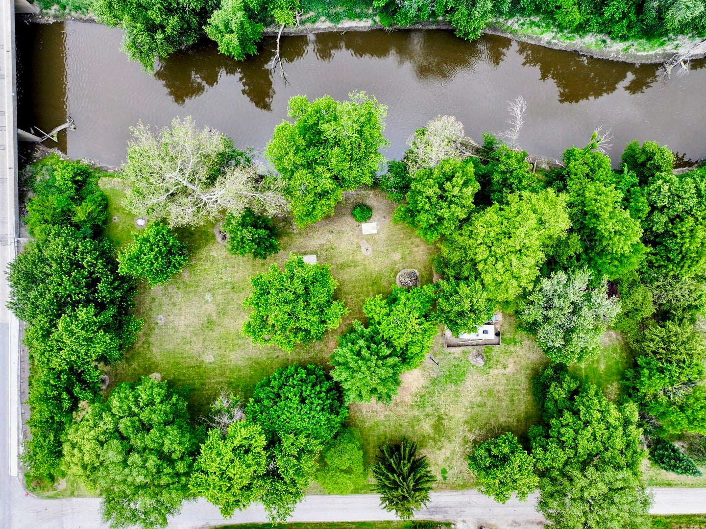 2883 E Twp Rd 407 Road, Iroquois, IL 60945 2883 E Twp Rd 407 Road, Iroquois, IL 60945