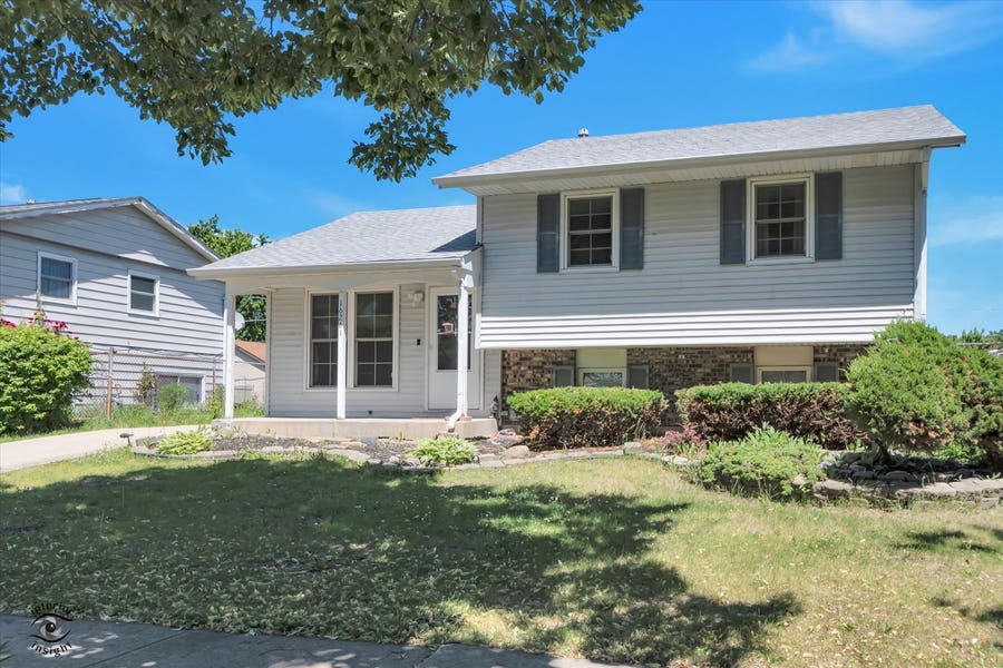 Property photo for 16261 92nd Avenue, Orland Hills, IL