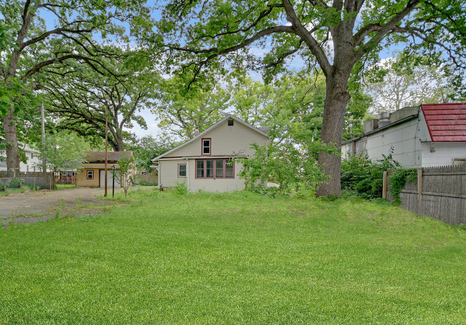 1408 E Washington Street, Joliet, IL 60433 1408 E Washington Street, Joliet, IL 60433