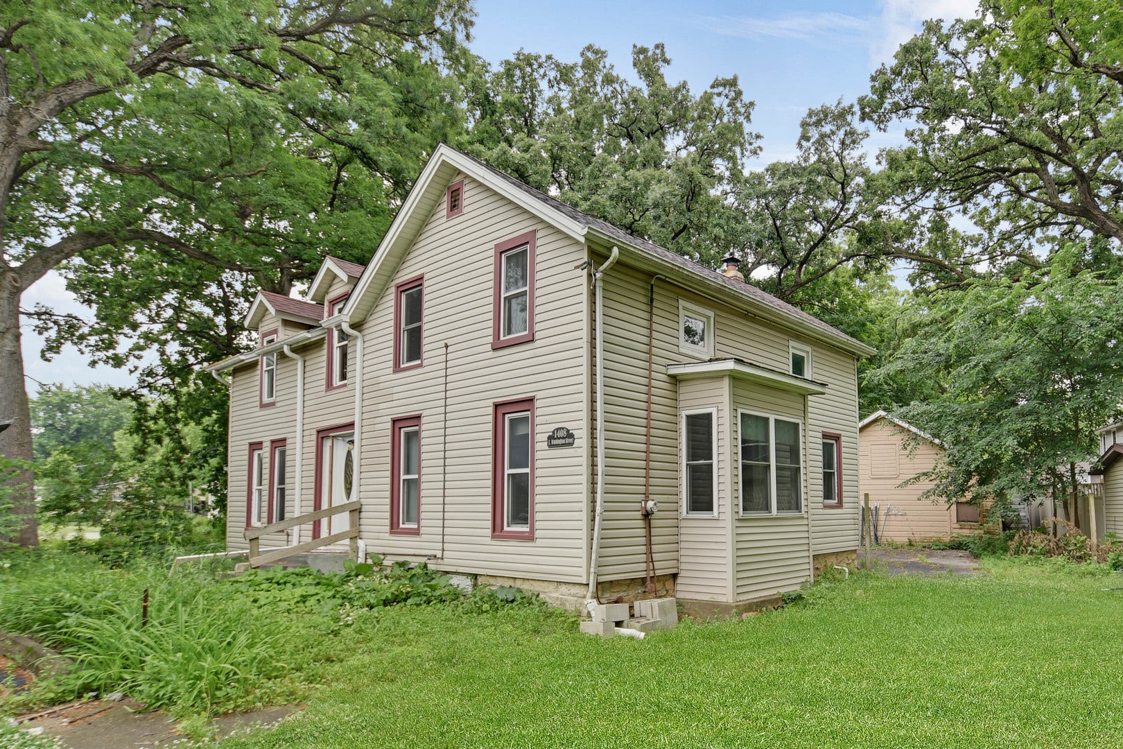 1408 E Washington Street, Joliet, IL 60433 1408 E Washington Street, Joliet, IL 60433