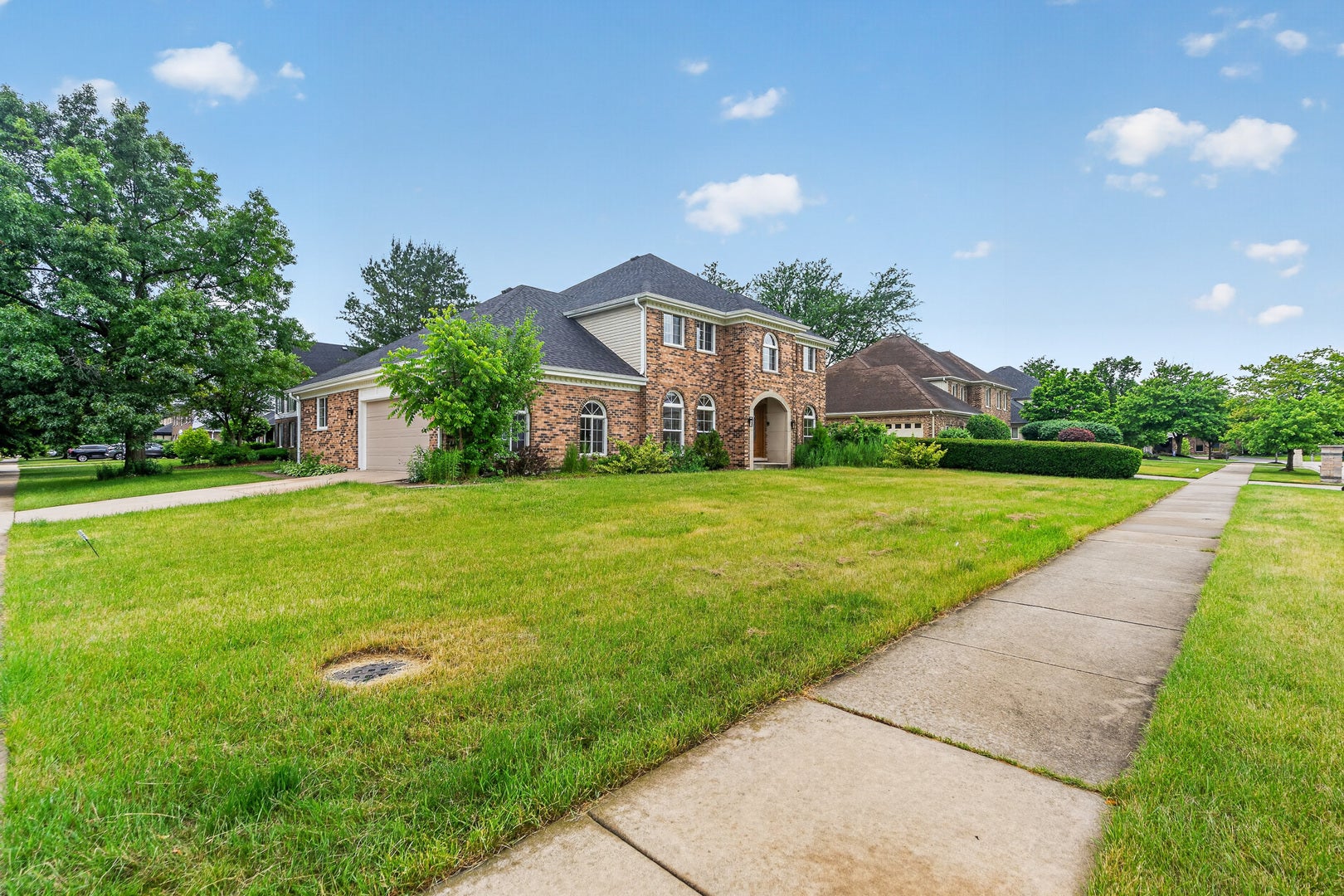 8415 Country Club Lane, Orland Park, IL 60462 8415 Country Club Lane, Orland Park, IL 60462