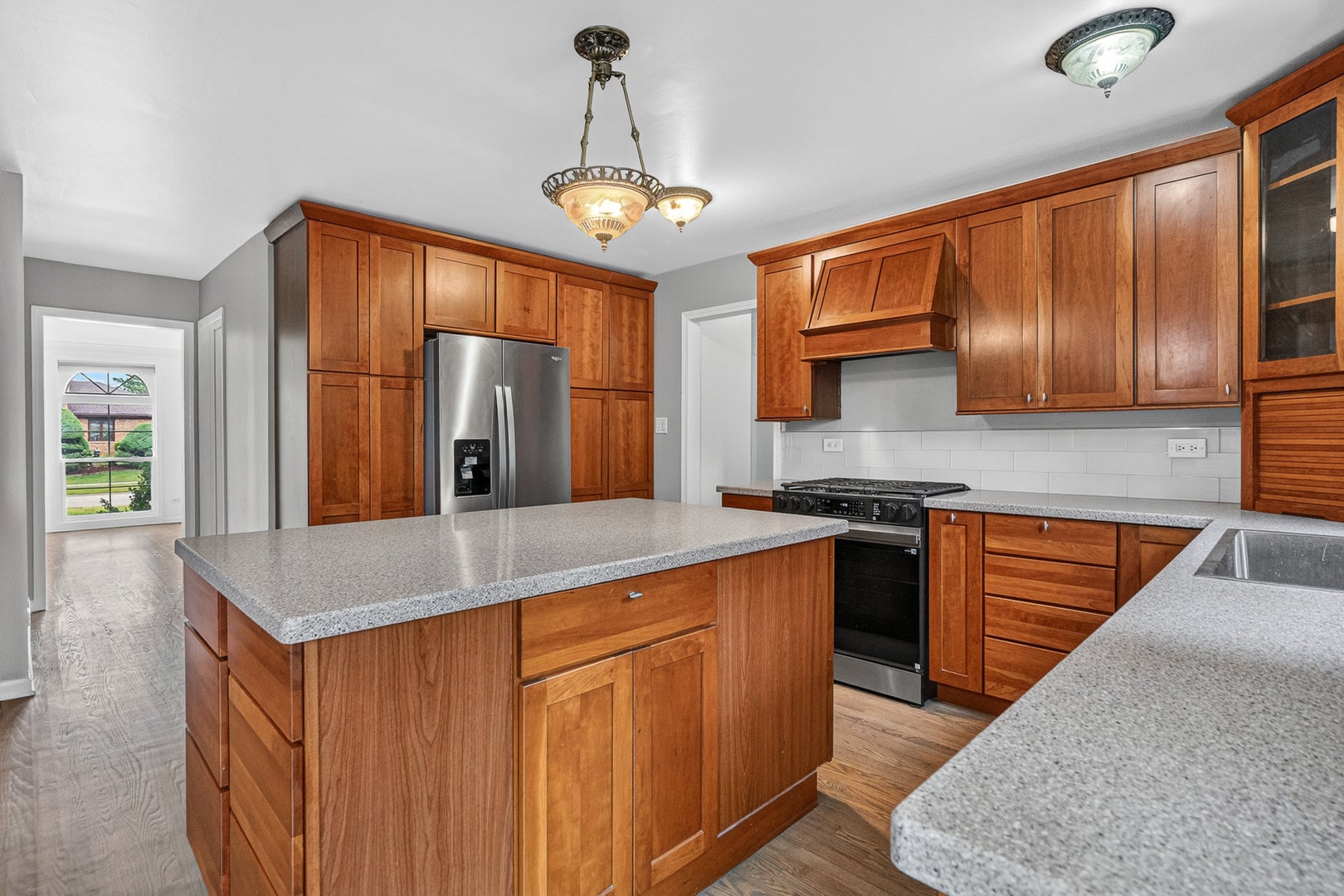 8415 Country Club Lane, Orland Park, IL 60462 8415 Country Club Lane, Orland Park, IL 60462