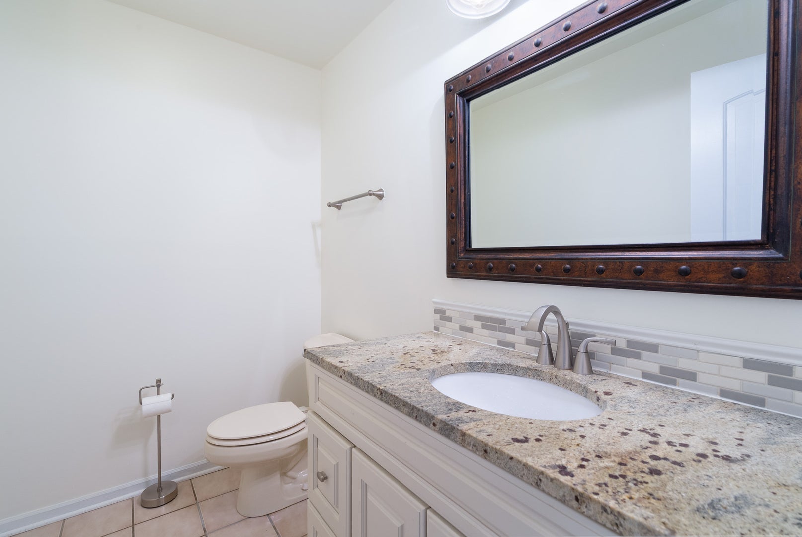 8415 Country Club Lane, Orland Park, IL 60462 8415 Country Club Lane, Orland Park, IL 60462