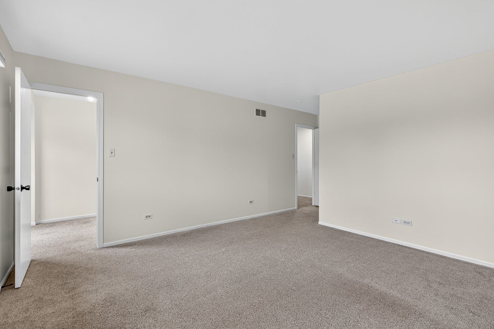 8415 Country Club Lane, Orland Park, IL 60462 8415 Country Club Lane, Orland Park, IL 60462