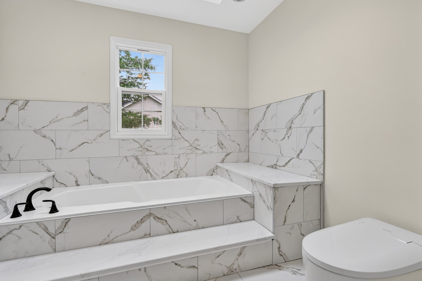 8415 Country Club Lane, Orland Park, IL 60462 8415 Country Club Lane, Orland Park, IL 60462