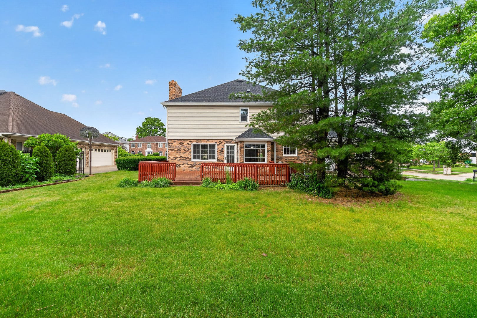 8415 Country Club Lane, Orland Park, IL 60462 8415 Country Club Lane, Orland Park, IL 60462