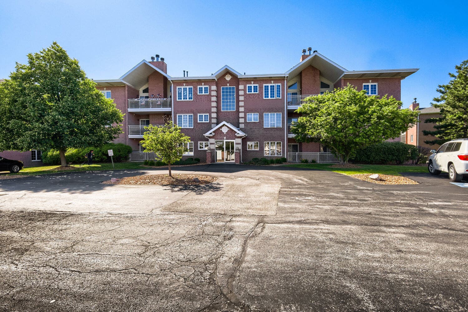 17920 Settlers Pond Way, #3A, Orland Park, IL 60467 17920 Settlers Pond Way, #3A, Orland Park, IL 60467