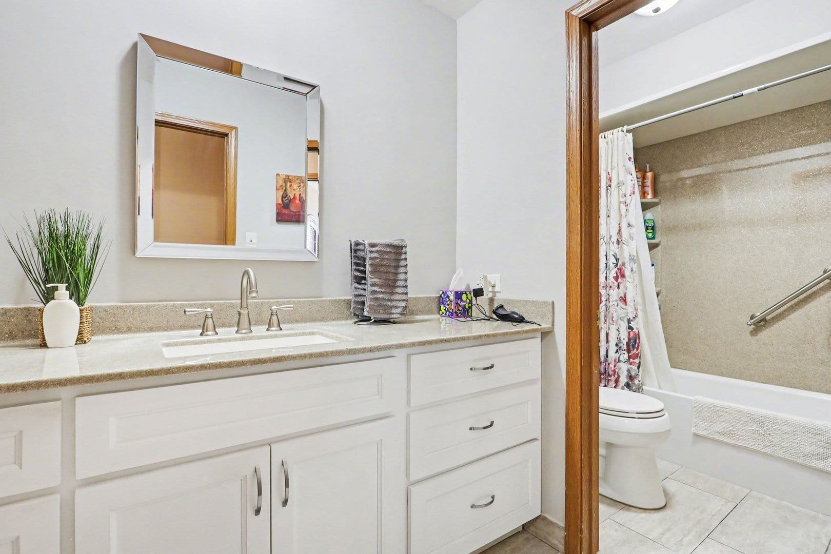 16180 Apple Lane, #3, Tinley Park, IL 60487 16180 Apple Lane, #3, Tinley Park, IL 60487