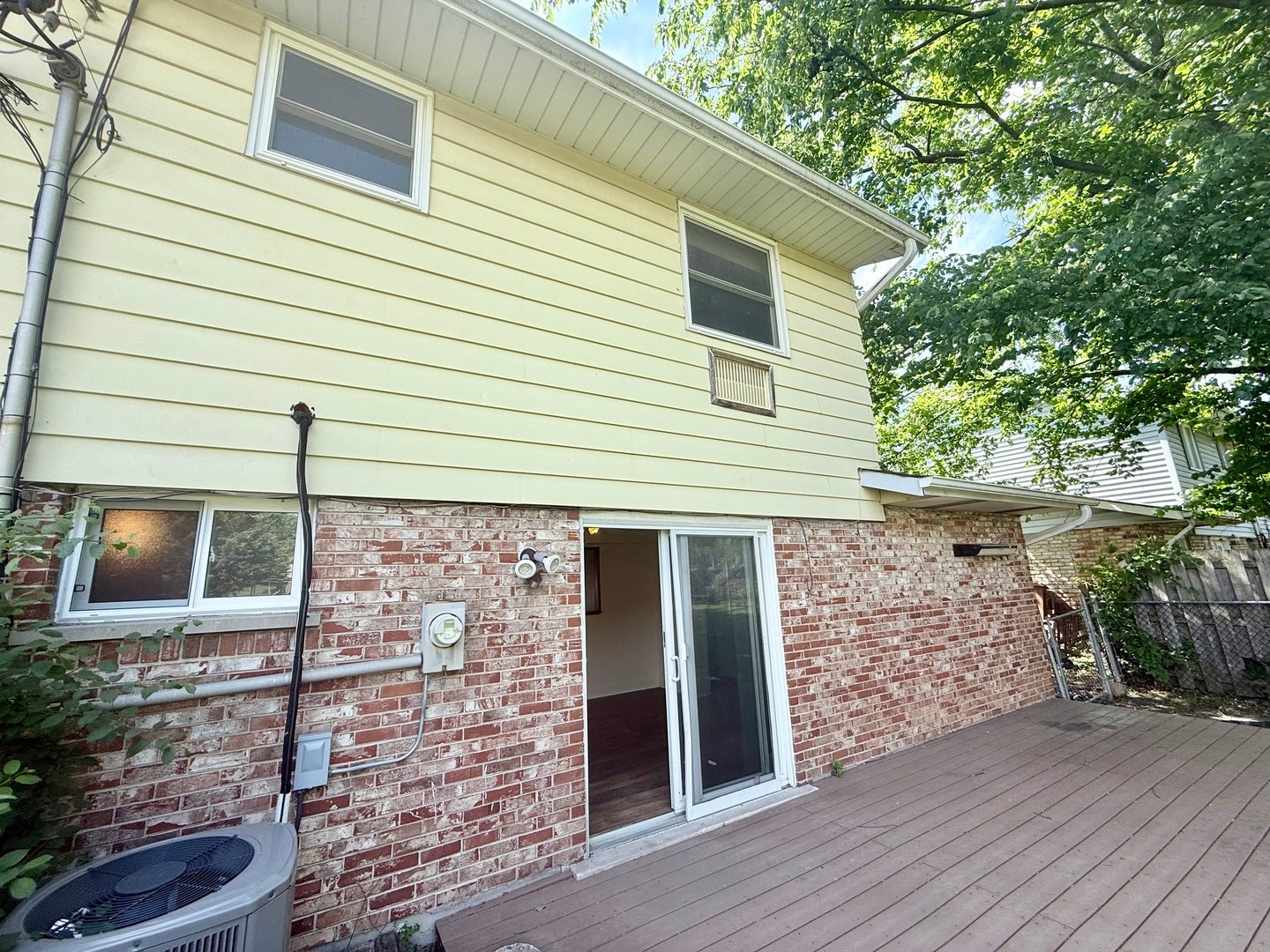 6119 Lane Place, Downers Grove, IL 60516