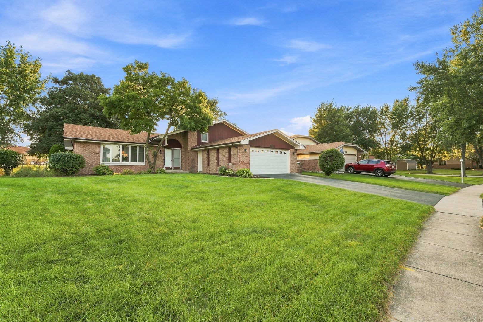 14712 S Arboretum Drive, Homer Glen, IL 60491