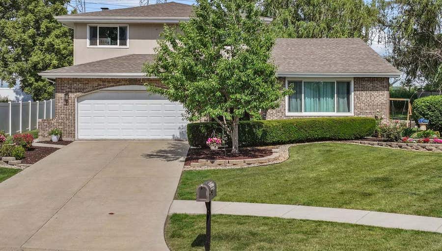 Property photo for 13015 W Split Rail Court, Homer Glen, IL